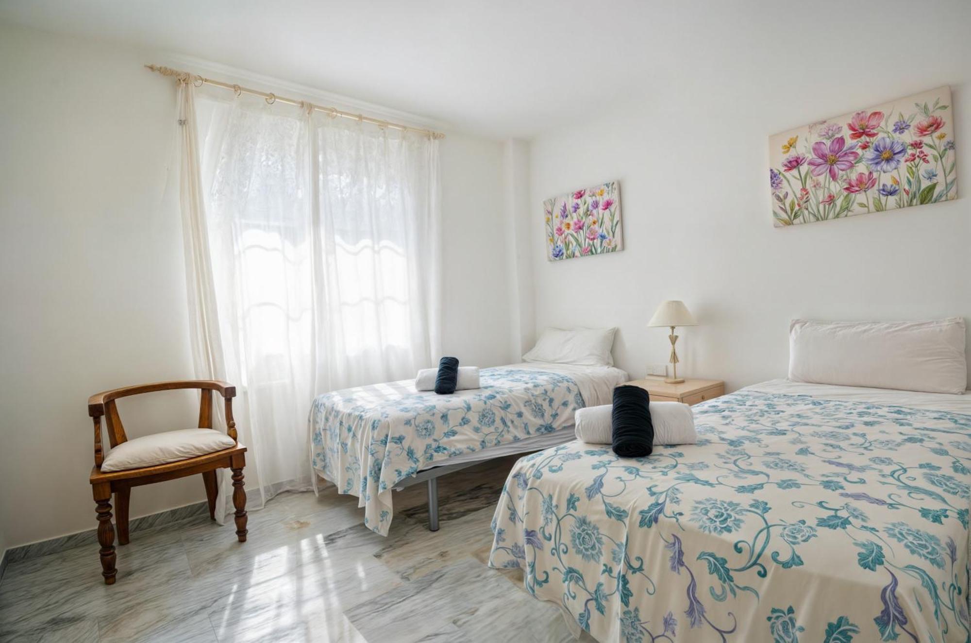 Apartamento Pilar Marbella Exterior foto